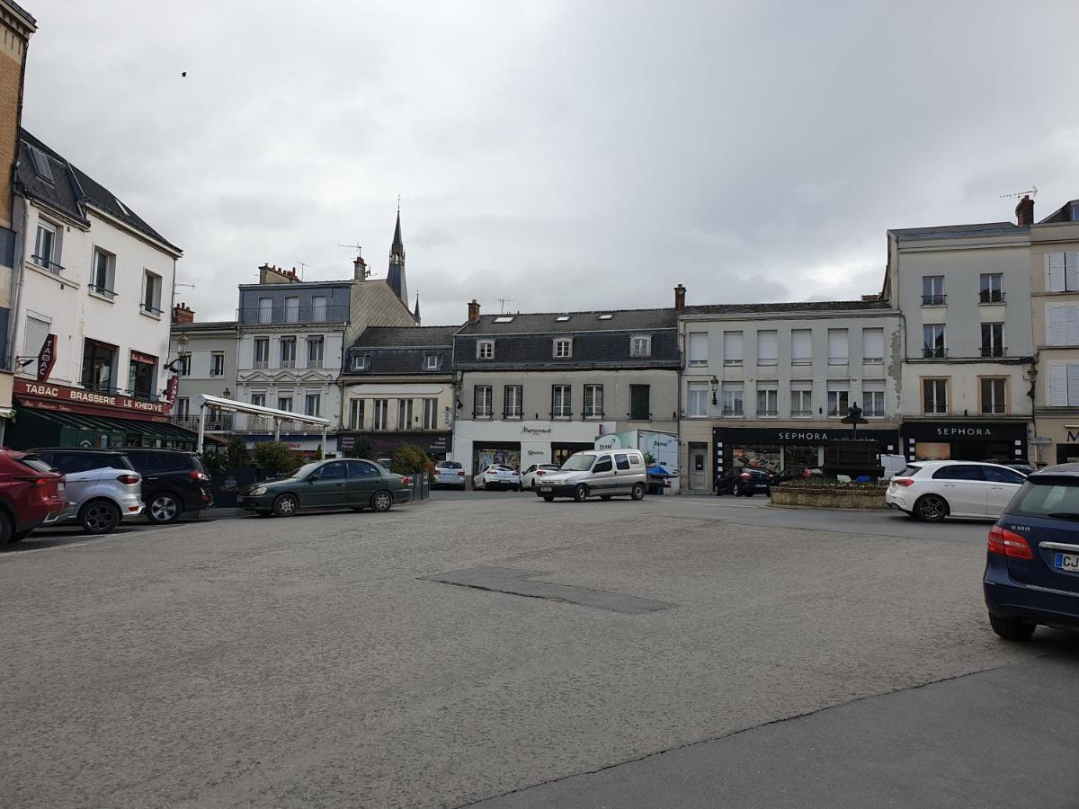 Appartement Hyper-Centre Epernay Avec Sauna Et Parking Prive Exterior foto