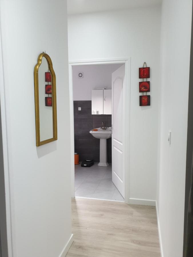Appartement Hyper-Centre Epernay Avec Sauna Et Parking Prive Exterior foto