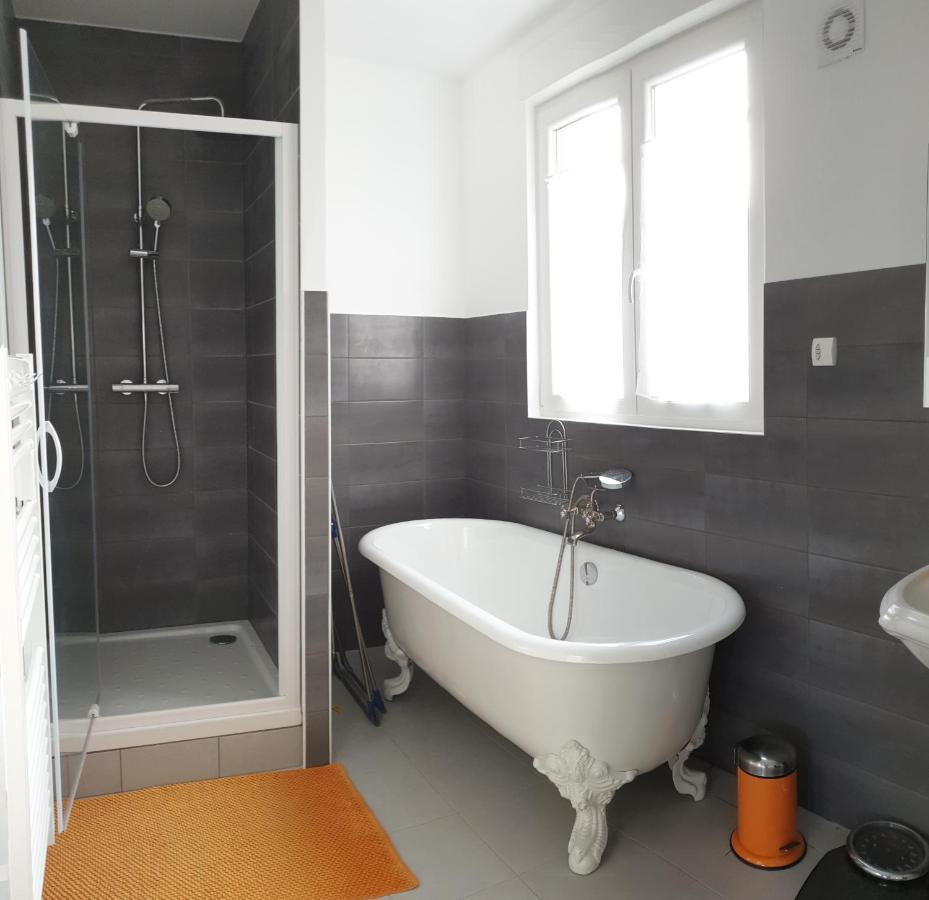 Appartement Hyper-Centre Epernay Avec Sauna Et Parking Prive Exterior foto